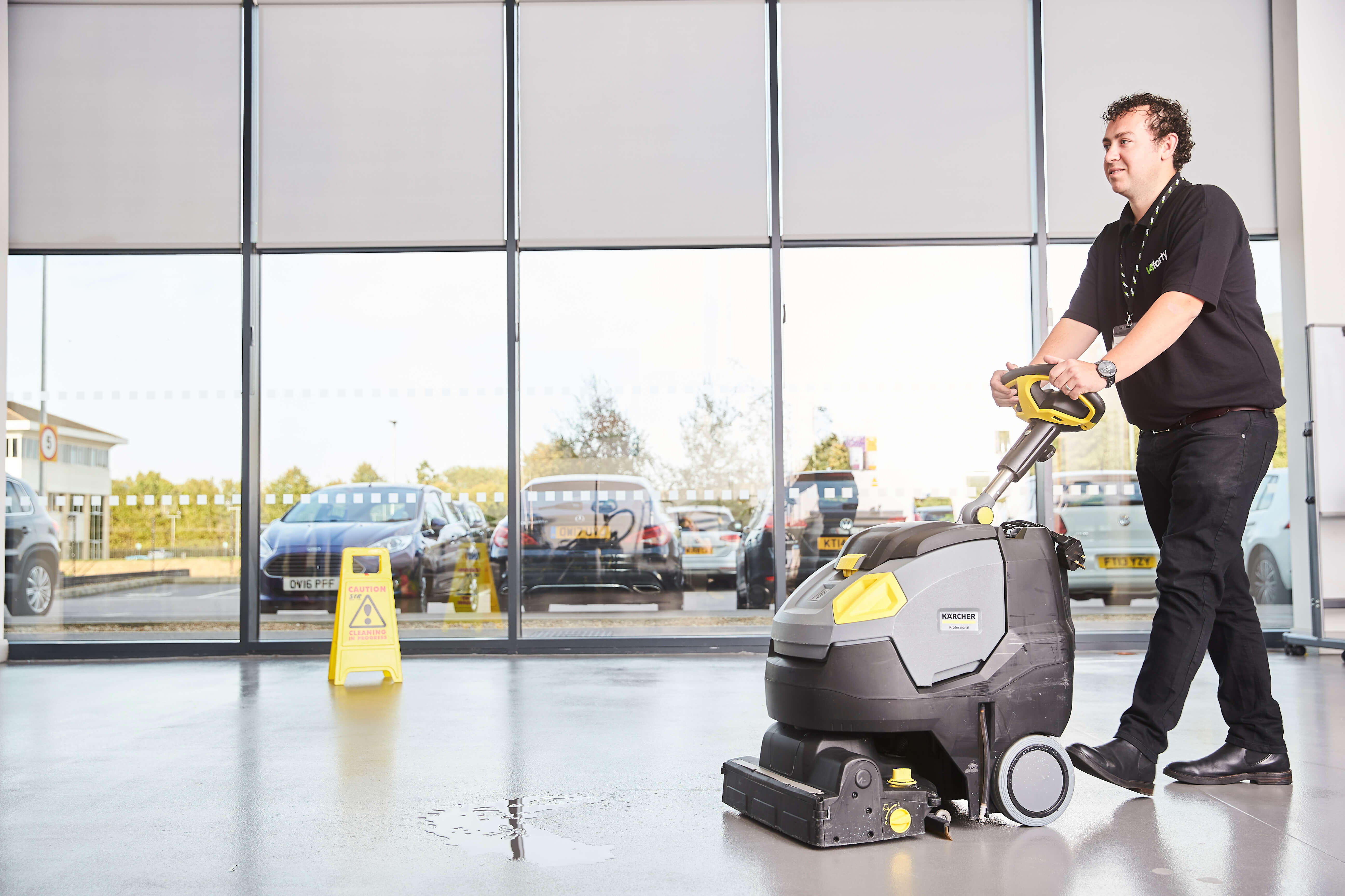 Eu14 Photoshoot Man Using Floor Cleaner 8