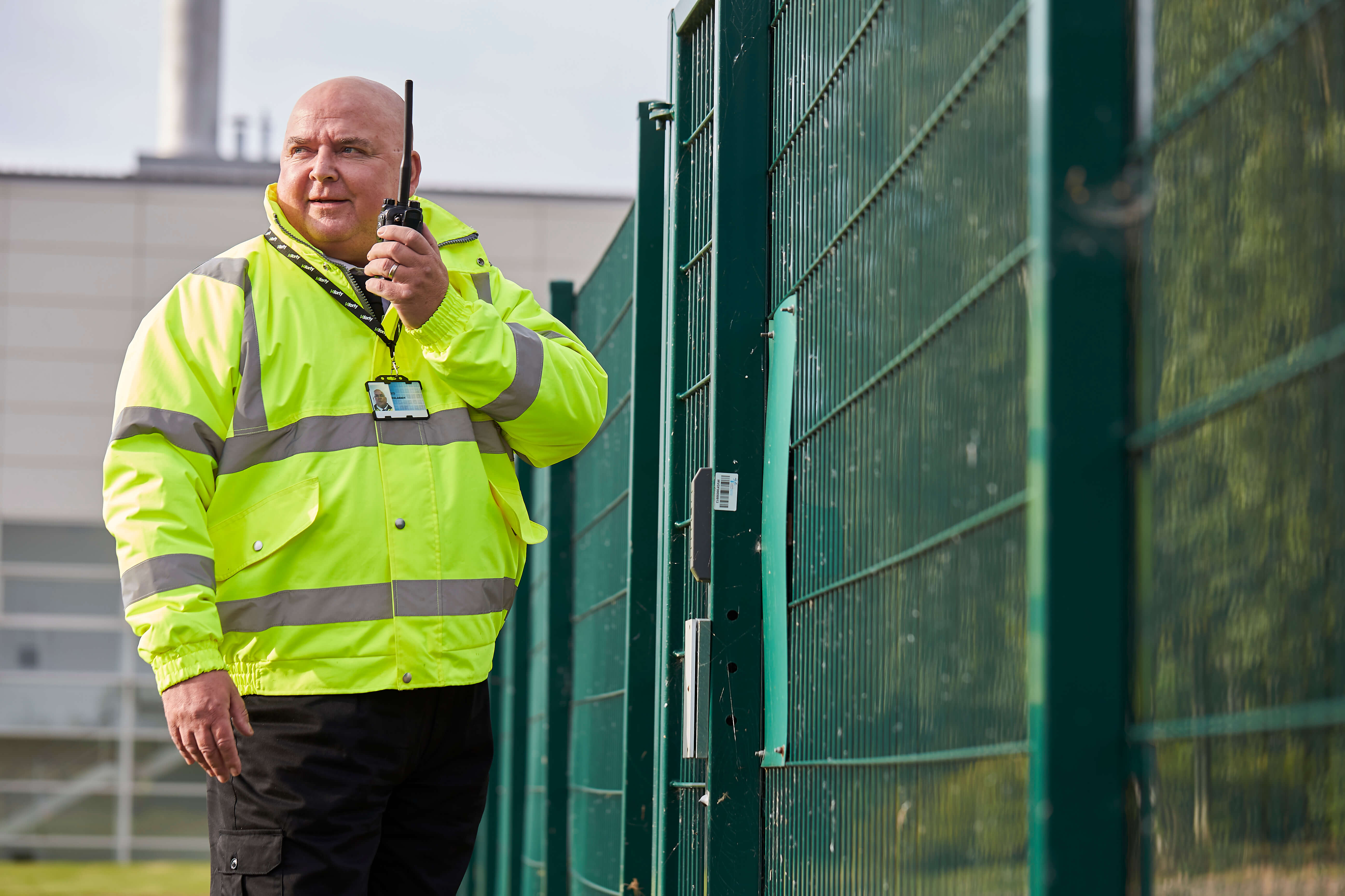 Eu14 Photoshoot Checking Fences 2