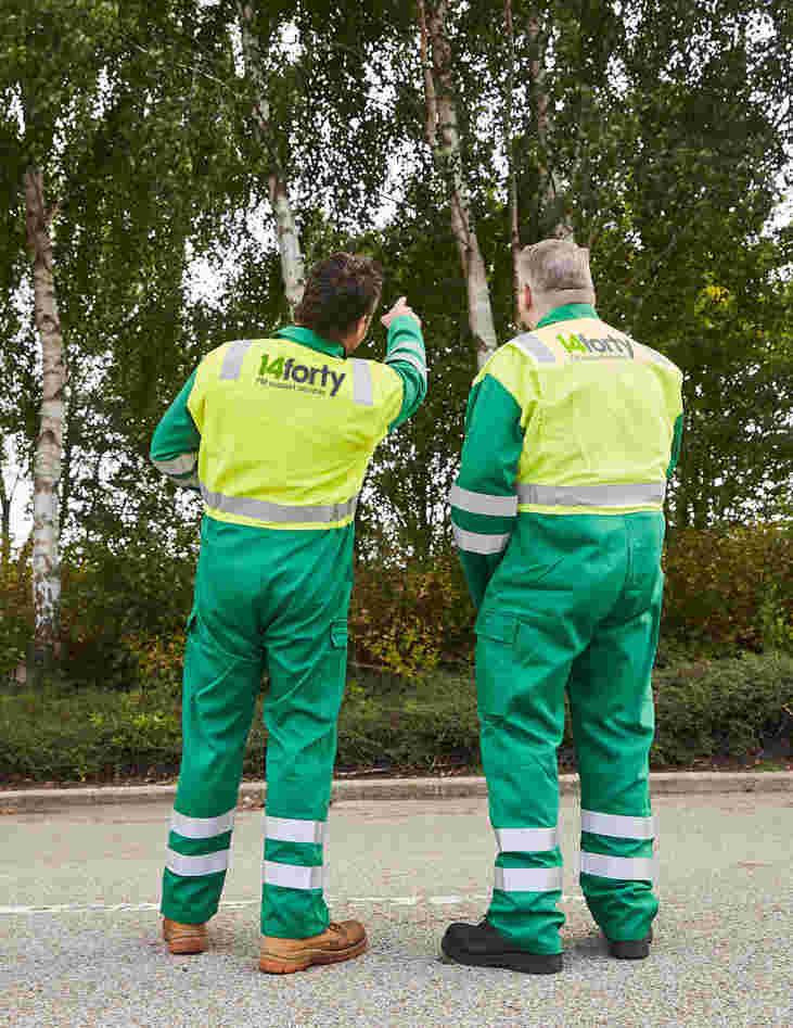 Eu14 Photoshoot Grounds Maintenance 5 (2)