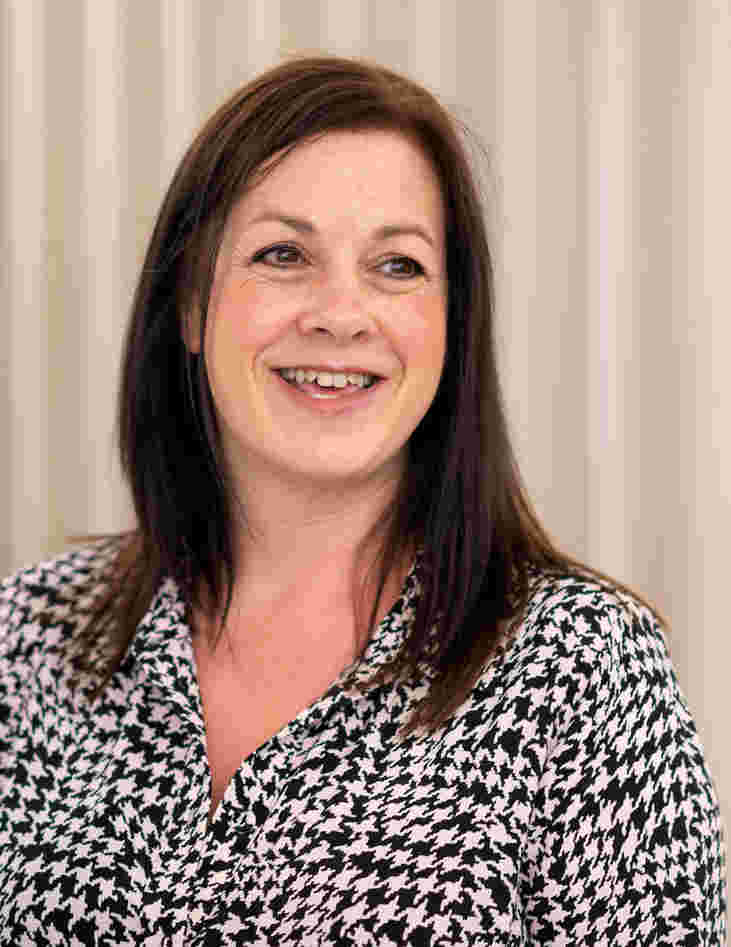 Sarah Williams Headshot 02