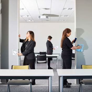 Eu14 Photoshoot Cleaning Office 3